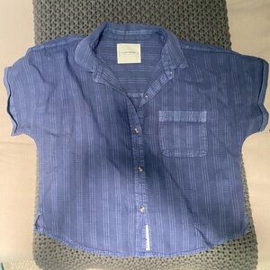 Lucky Capped sleeve button up